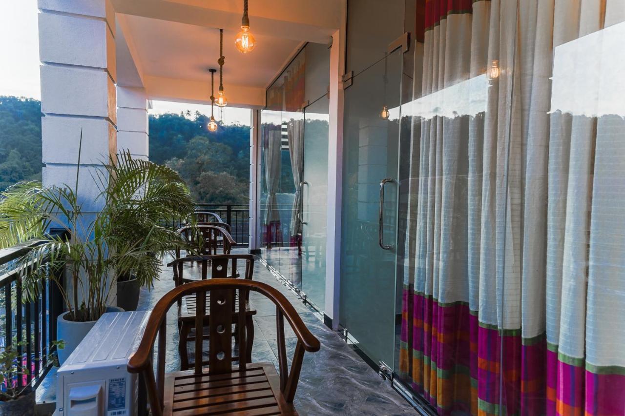 Maple Place Unawatuna Exterior foto